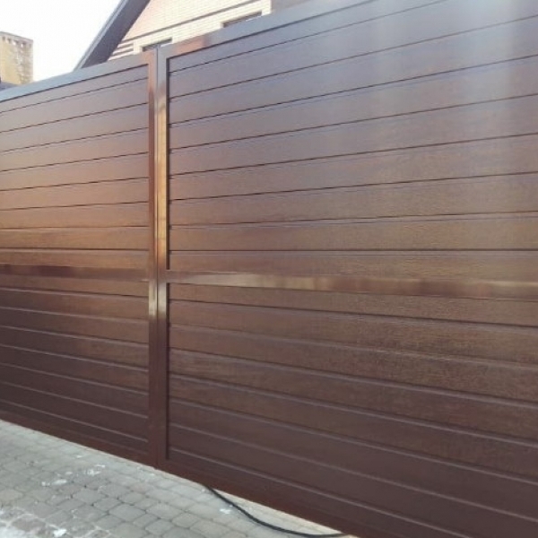 Распашные въездные ворота Prestige Алютех