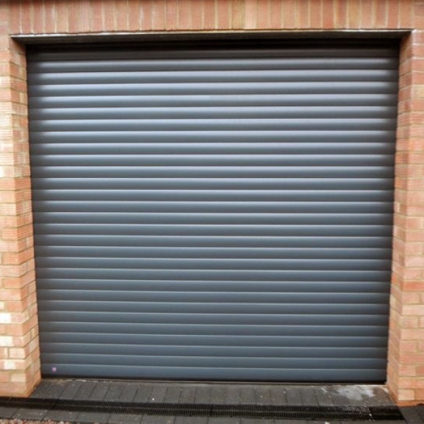 Рулонные гаражные ворота Hormann